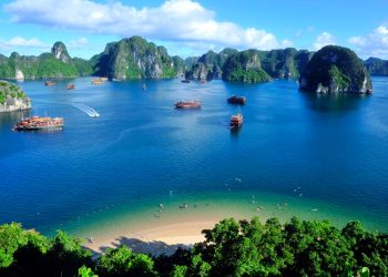 7 best places to see in Lan Ha Bay