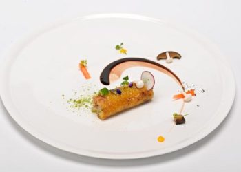 Lotus seeds & sticky rice with chicken skin