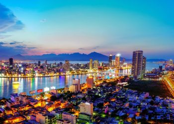 Da Nang tourism shows signs of calm
