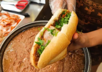 Where is the best banh mi in Hanoi?