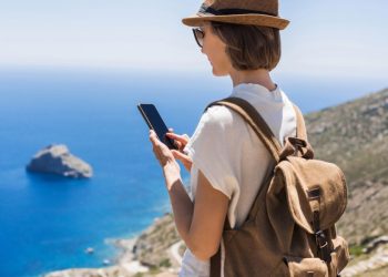 How Far is Vietnam from the US?