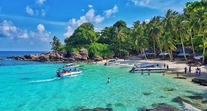 Vietnam’s Phu Quoc Island welcomes 158 vacationers from Uzbekistan