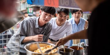 Travelers in Vietnam can now guide experiences on booking.com