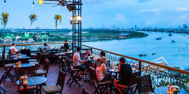 Majestic Hotel Saigon rooftop bar: a must-visit place